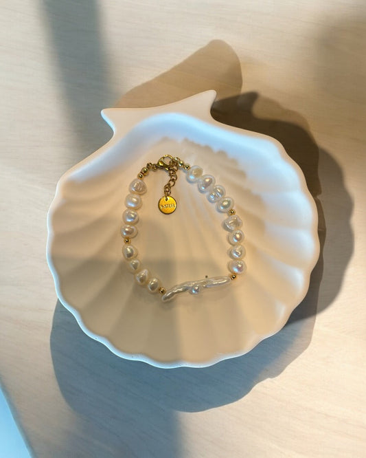 Big freshwater pearl bracelet