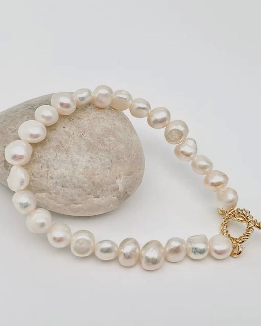 Freshwater pearl bracelet