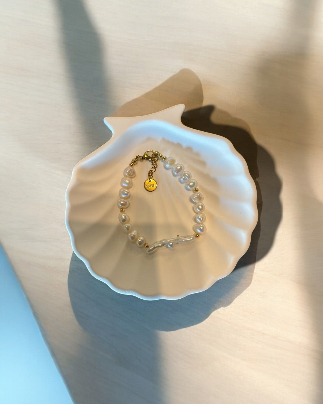 Big freshwater pearl bracelet