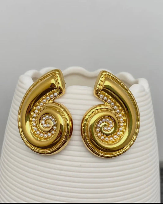 Conch Stud Earrings