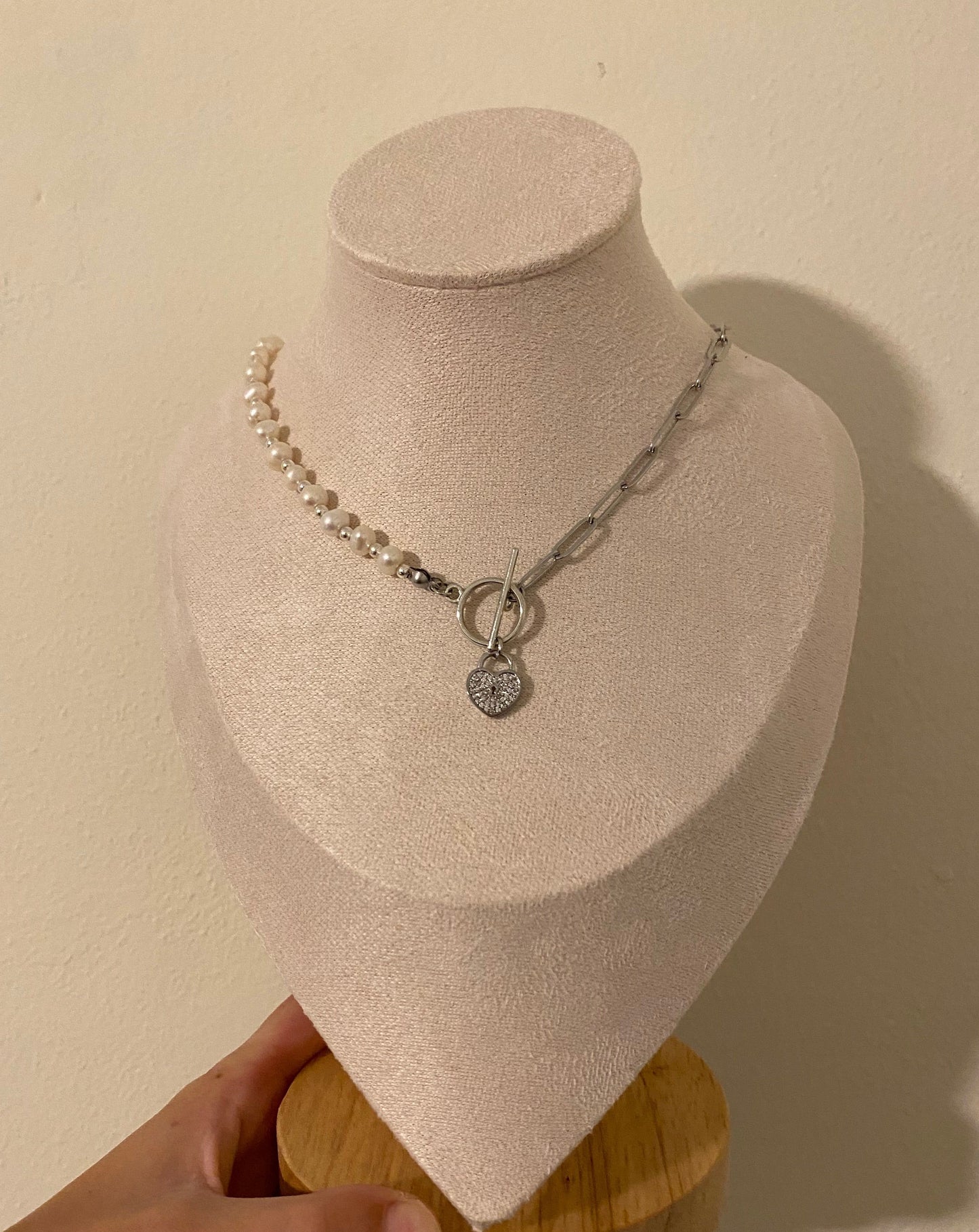 Necklace Half pearl, half chain hart silver