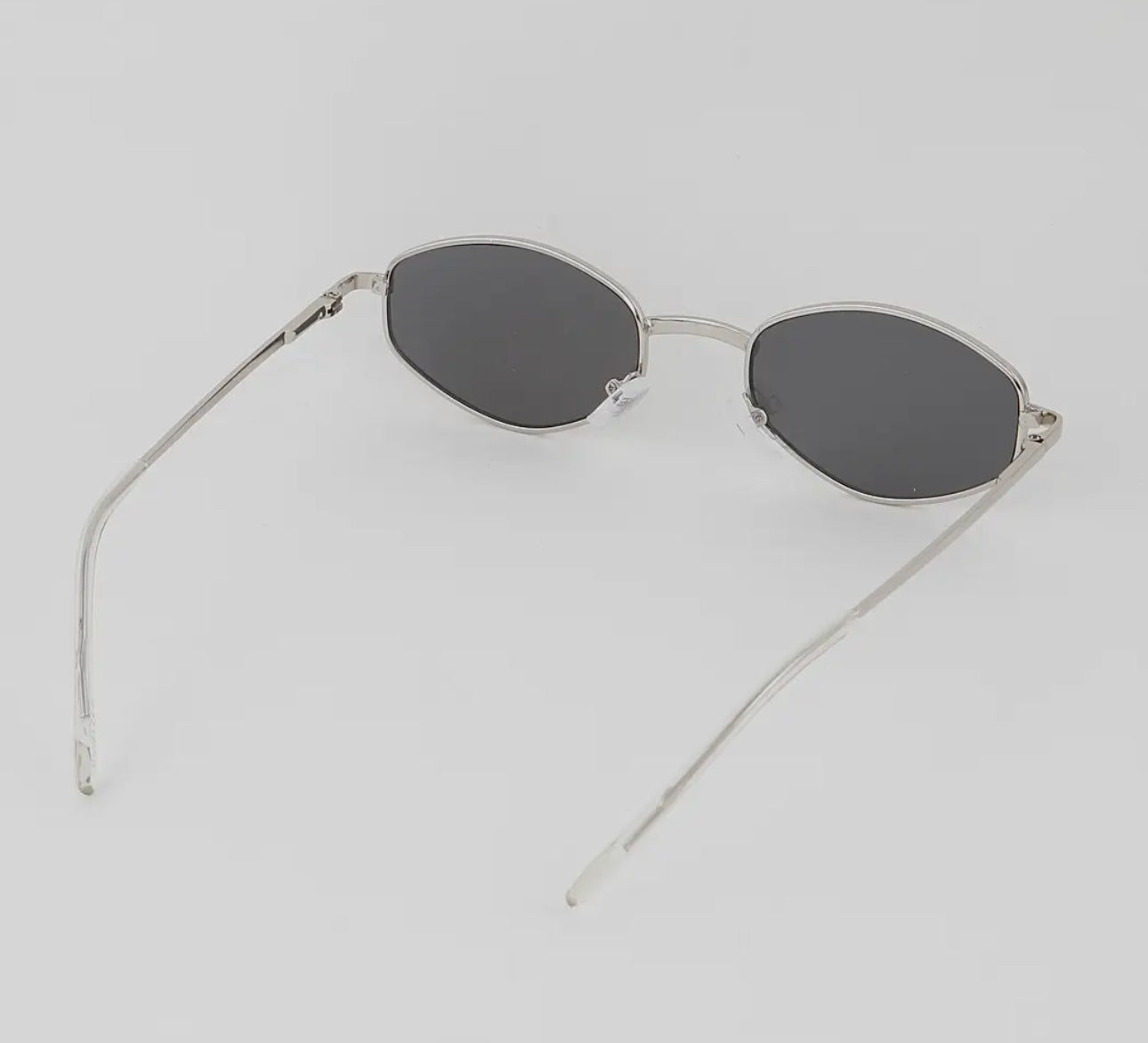 Classic Oval Sunglasses