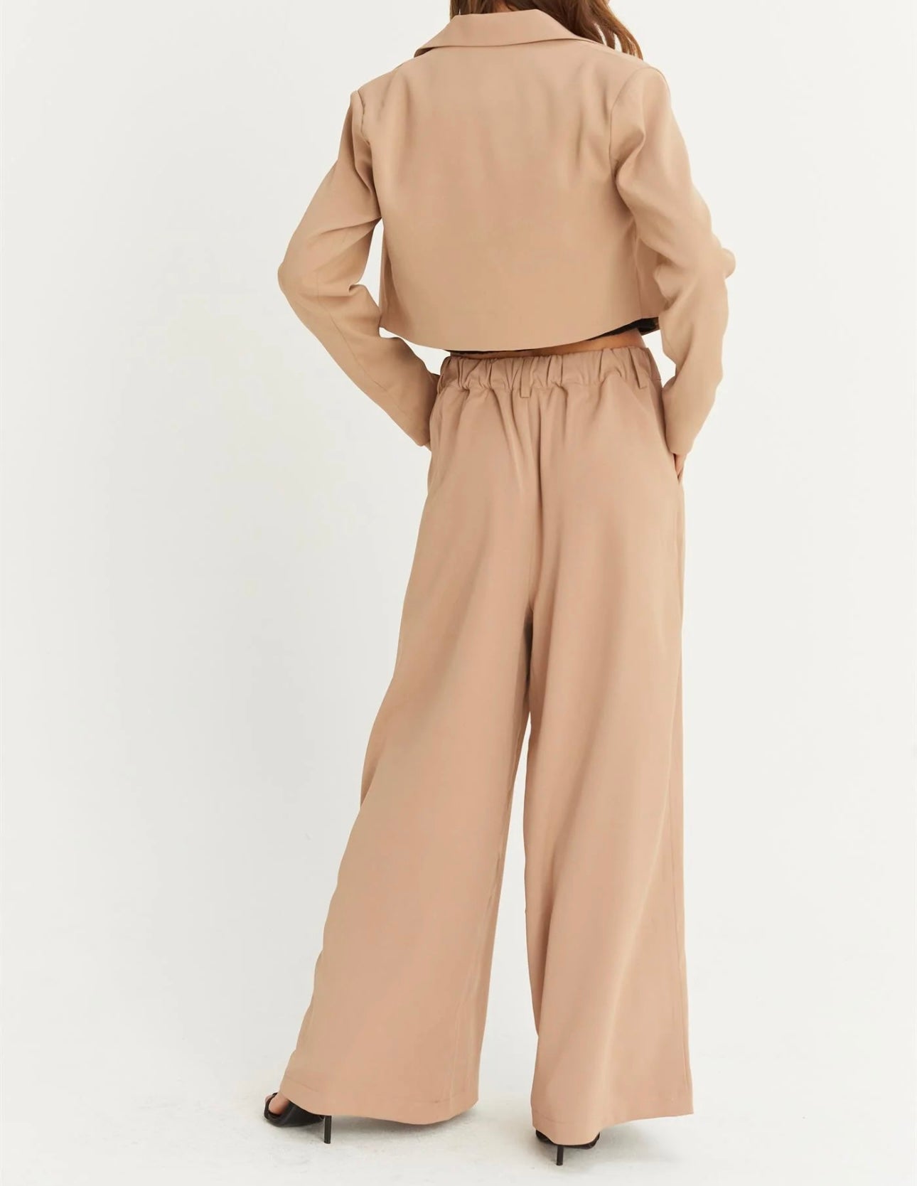 SET CROPPED BLAZER AND WIDE LEG PANTS SET - cream