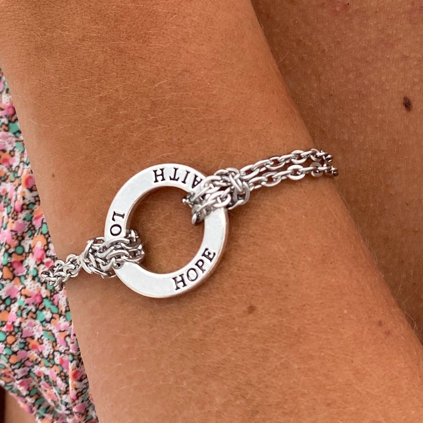 bracelet Double chain LOVE , HOPE , FAITH