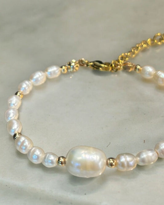 Freshwater pearl bracelet